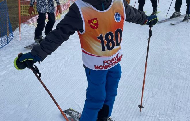 Przemek Kasiński na wojewódzkich zawodach w narciarstwie alpejskim